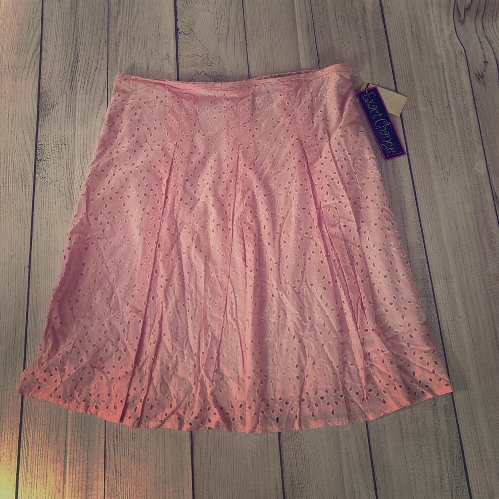 💙4/$20 NWT! Sz 9 Light Pink eyelet pleated skirt
